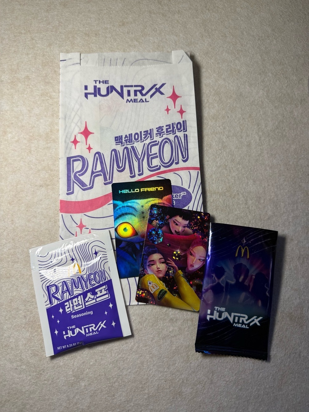 McDonalds 2026 Kpop Demon Hunters Huntrix Trio Rare Holographic & Seasoning